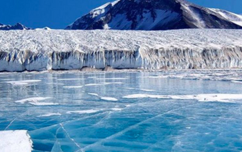 Frozen ice and mountains